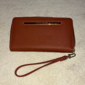 NEW Steve Madden Wristlet